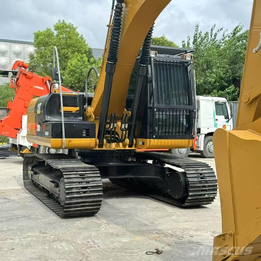 CAT 320 D Vikšriniai ekskavatoriai