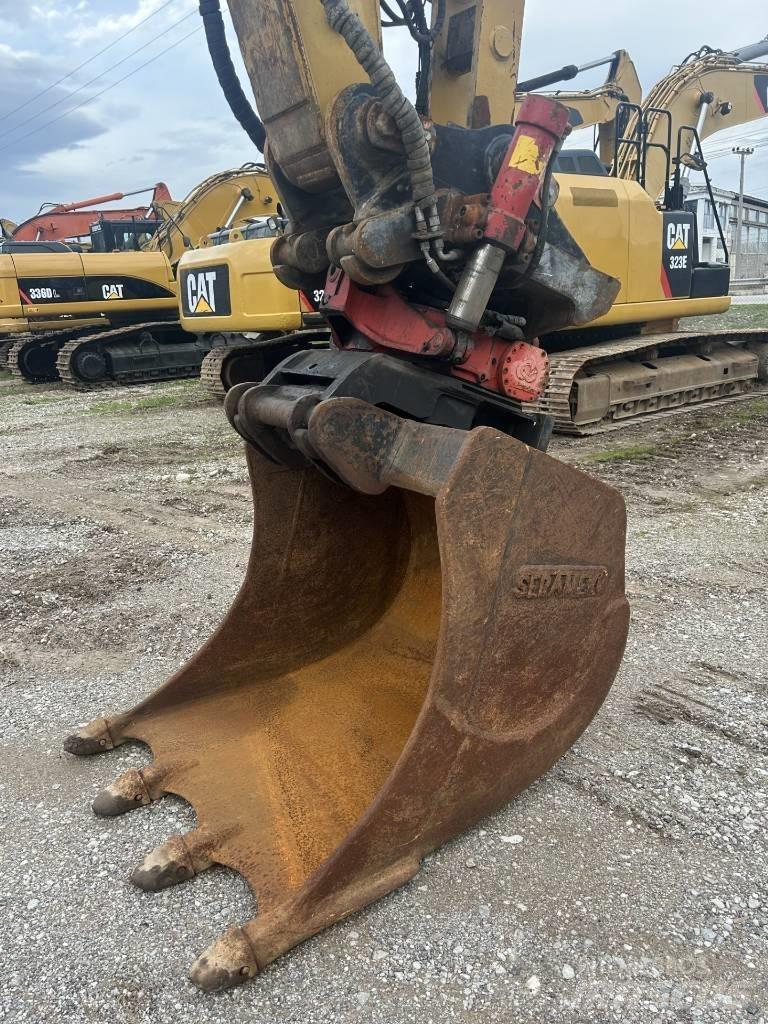 CAT 320 C L Vikšriniai ekskavatoriai