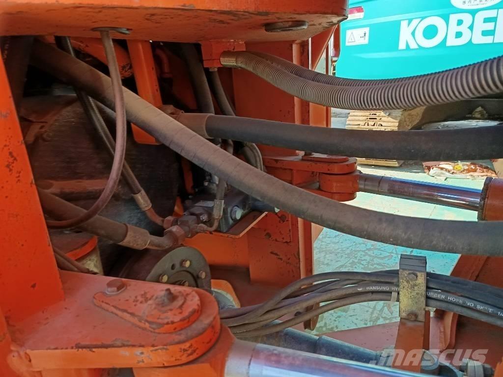 Doosan DL 505 Naudoti ratiniai krautuvai