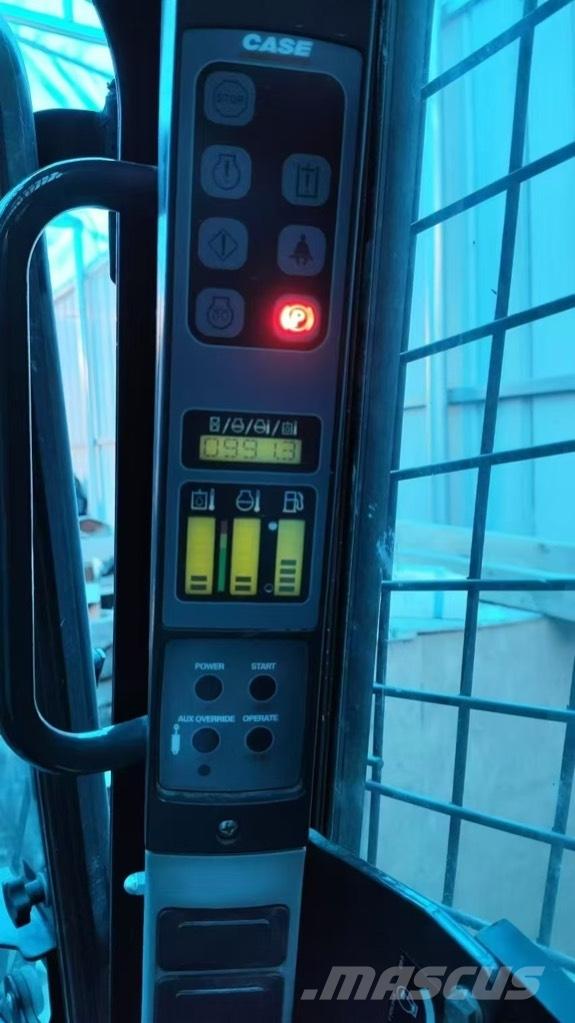 CASE SR 175 Krautuvai su šoniniu pasukimu