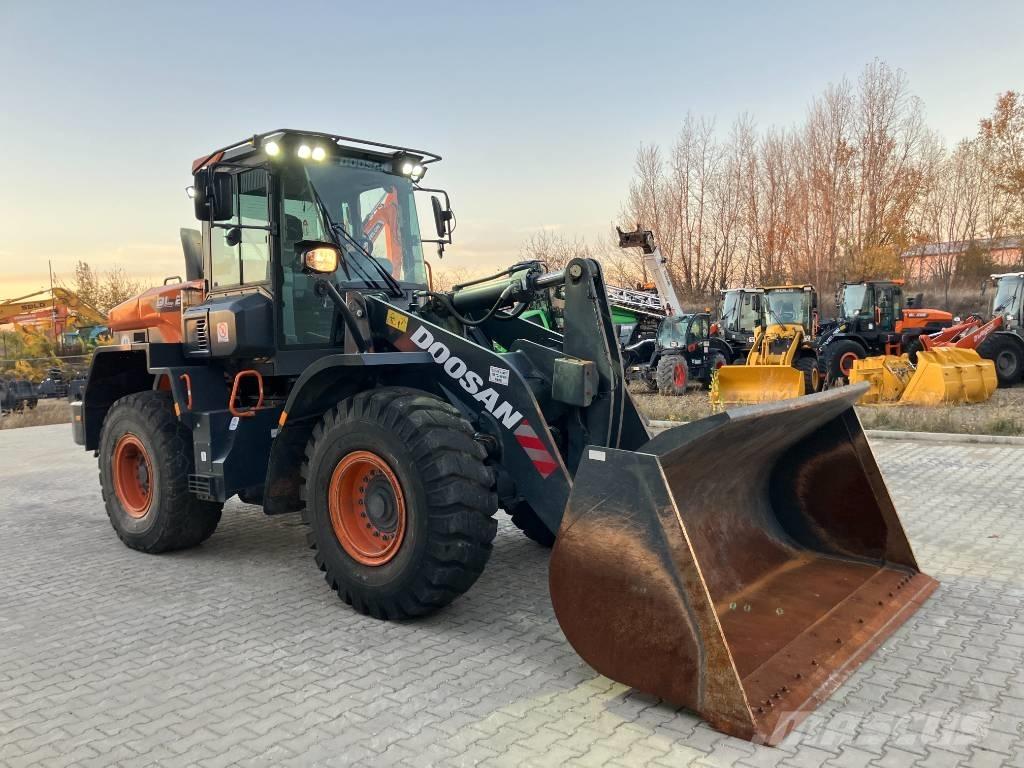 Doosan DL 280-7 Naudoti ratiniai krautuvai