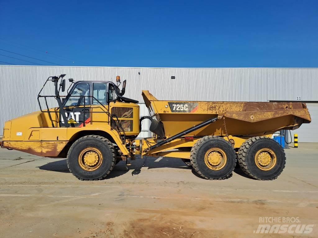 CAT 725C2 Karjeriniai savivarčiai