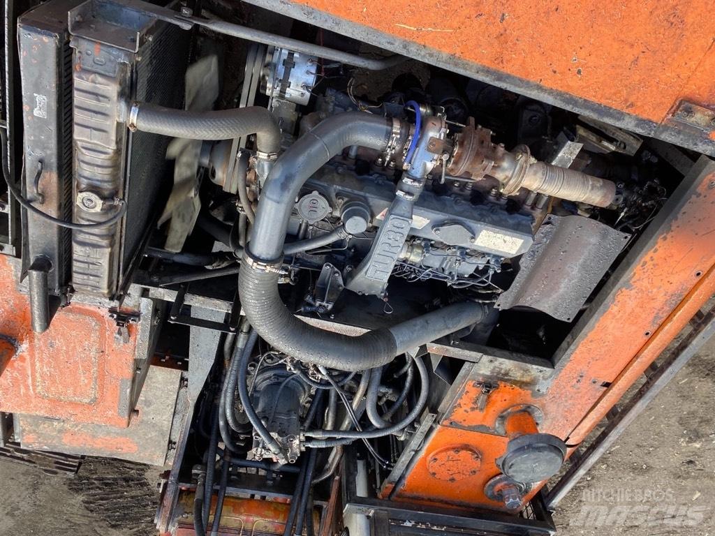 Hitachi EX 270 Vikšriniai ekskavatoriai