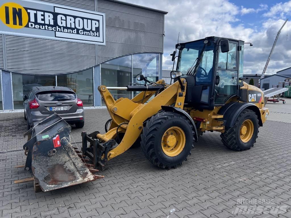 CAT 908 H Naudoti ratiniai krautuvai
