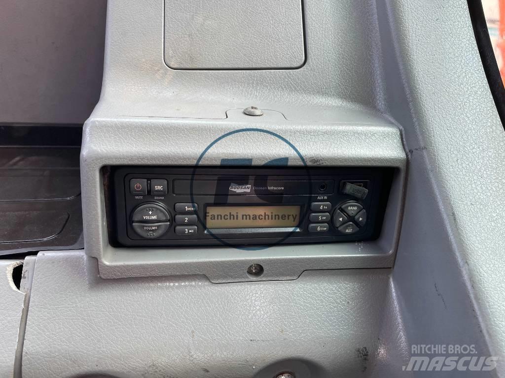 Doosan DX300 Vikšriniai ekskavatoriai
