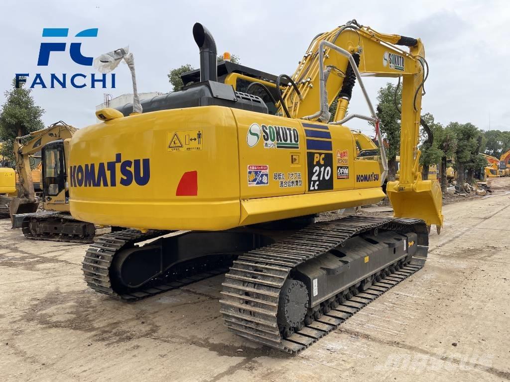 Komatsu PC210 Vikšriniai ekskavatoriai