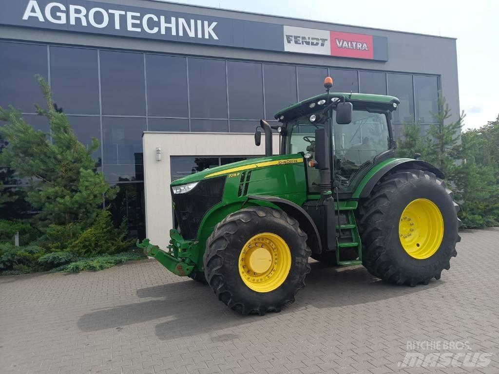 John Deere 7215 R Traktoriai