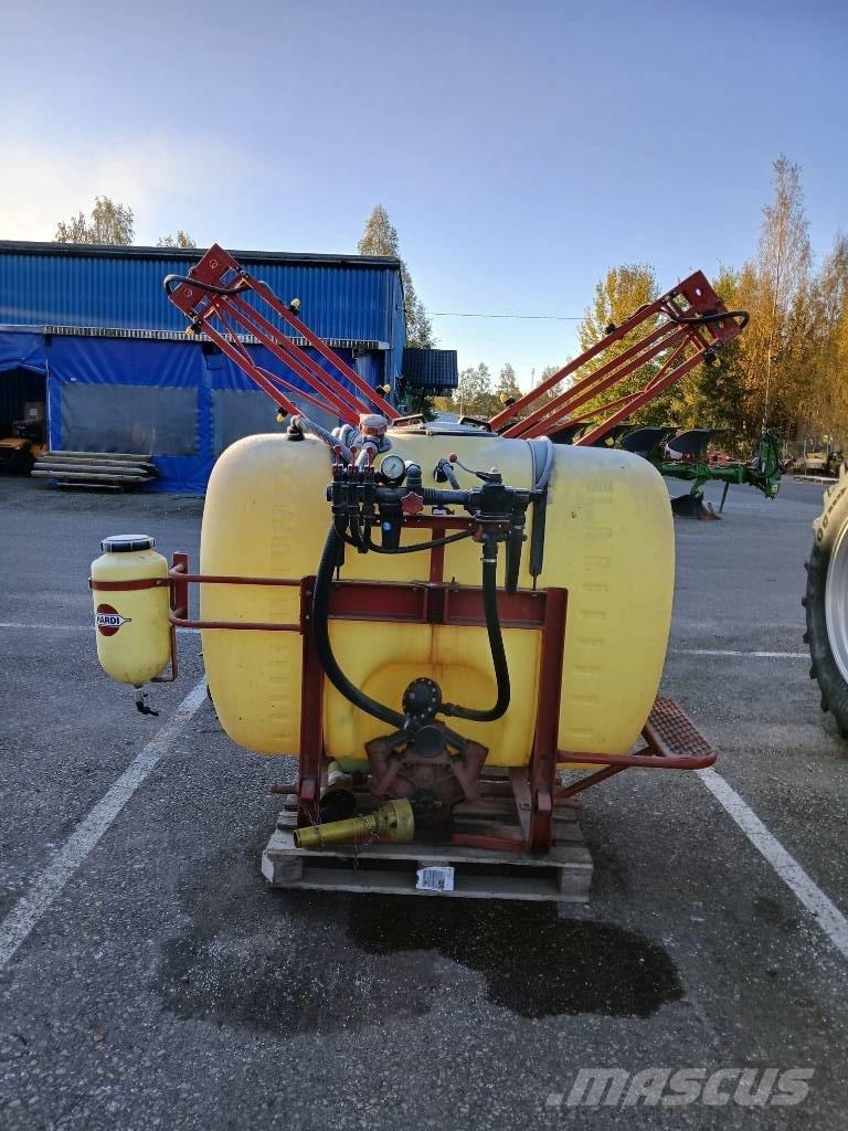 Hardi NK 850 / 12M Įmontuoti purkštuvai