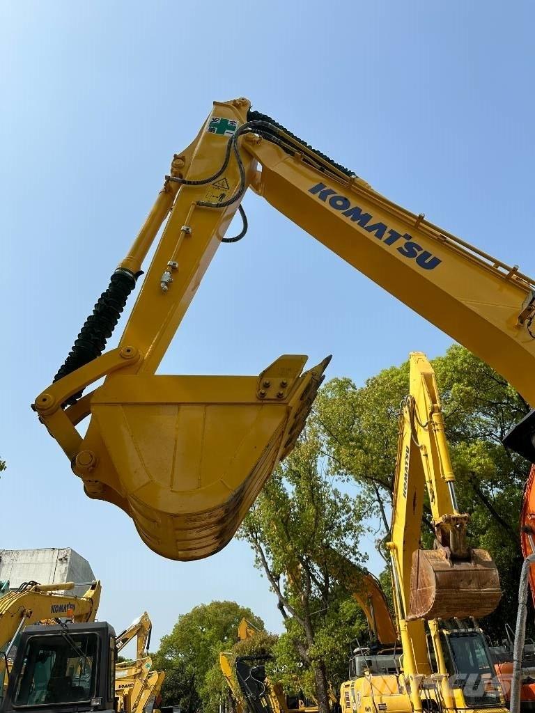 Komatsu PC 130 Vikšriniai ekskavatoriai