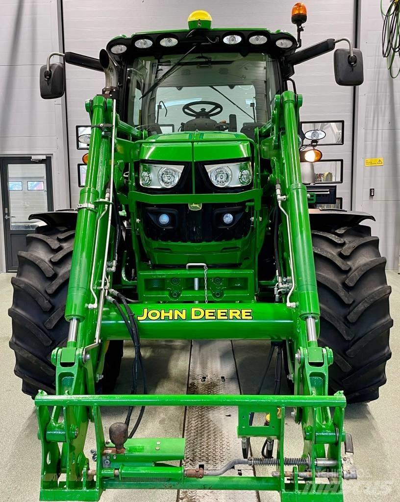 John Deere 6125 R Traktoriai
