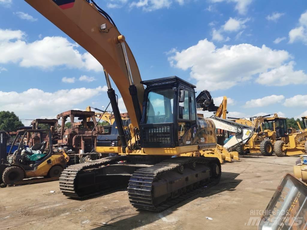 CAT 325DL Vikšriniai ekskavatoriai
