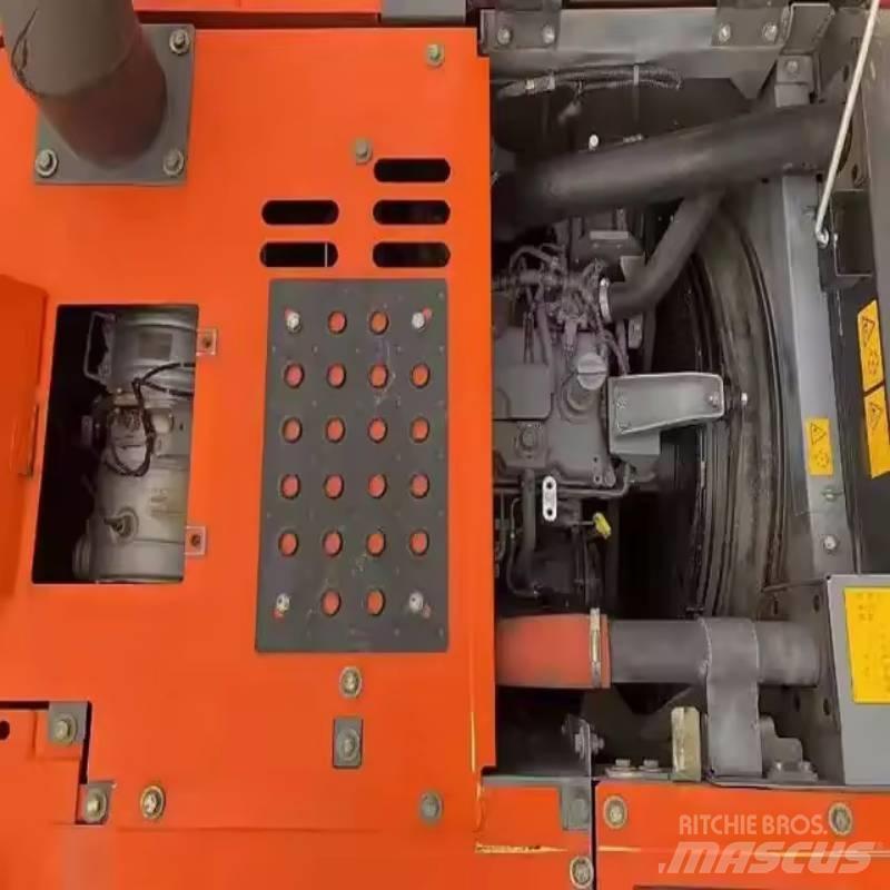 Hitachi ZX 130 Vikšriniai ekskavatoriai