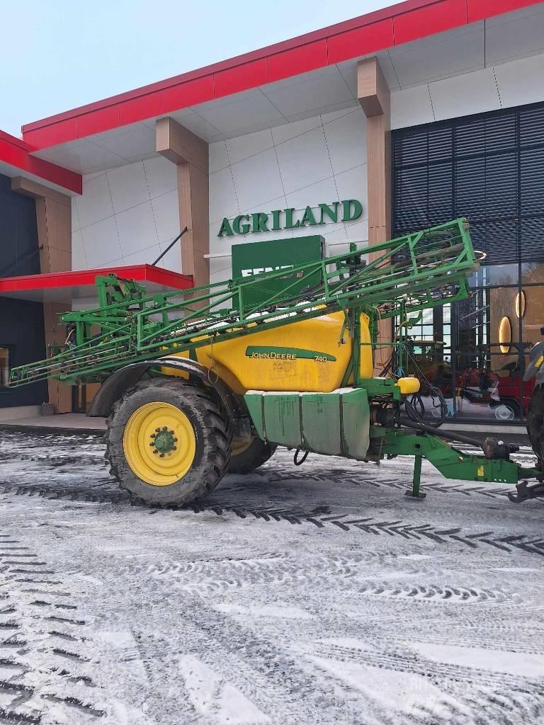 John Deere 740 Prikabinami purkštuvai