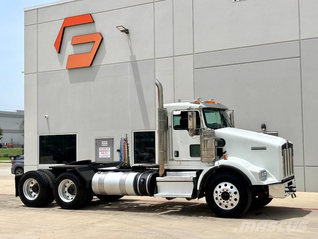 Kenworth T 800 Naudoti vilkikai