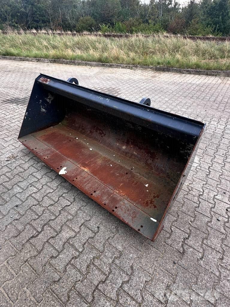 JCB Læsseskovl - 226cm Kaušai