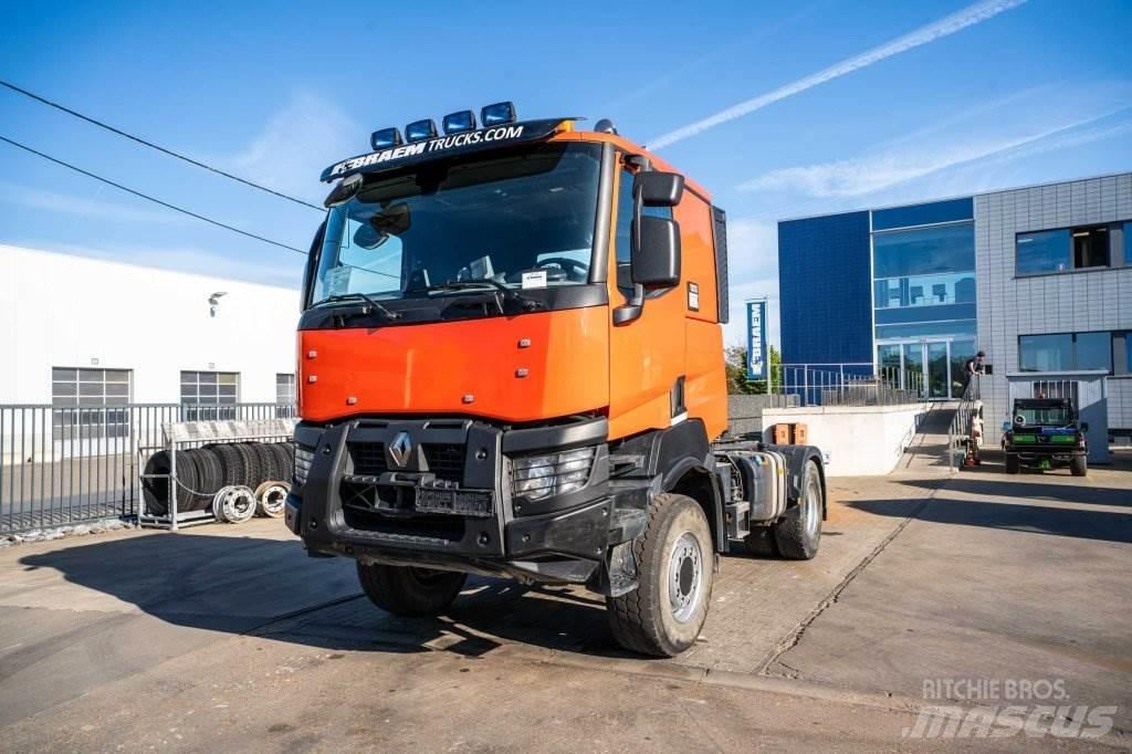 Renault K480-4X4 Naudoti vilkikai