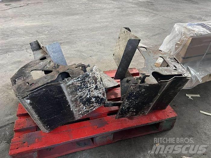 Demag DF 45C Asfalto klotuvai