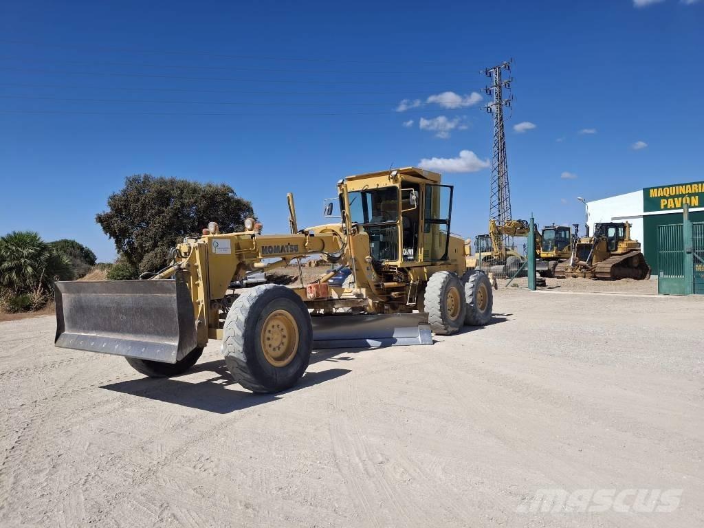 Komatsu GD 521 A-1E Statyba - Kita
