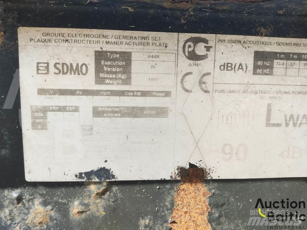 Sdmo R44K Dyzeliniai generatoriai