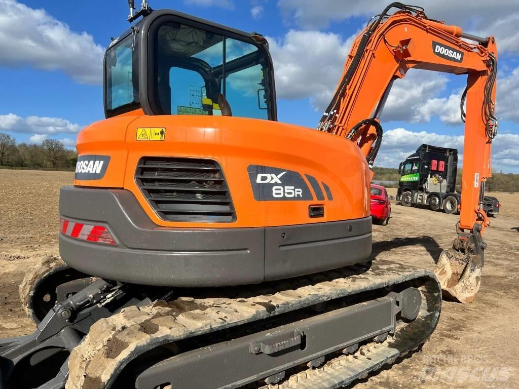 Doosan DX 85 R Vidutinės galios ekskavatoriai 7-12 t