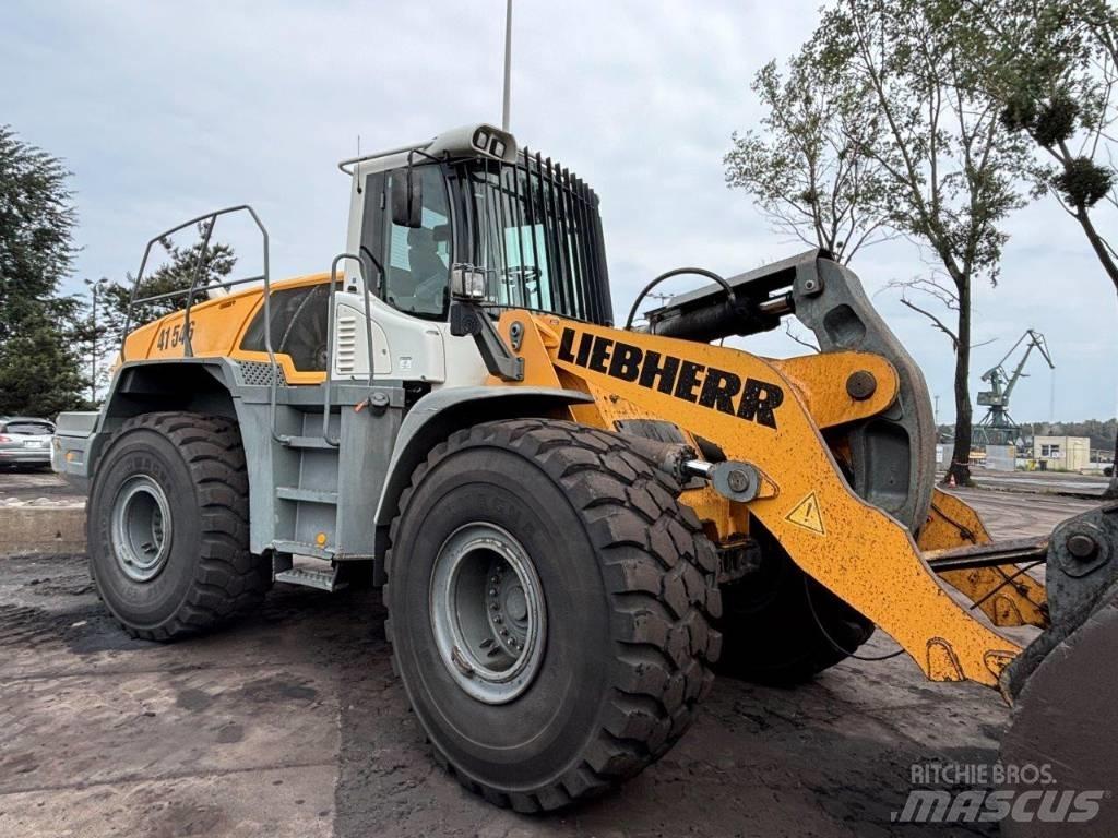Liebherr L 566 Naudoti ratiniai krautuvai