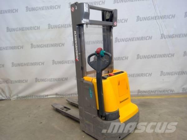 Jungheinrich EJC 112 Rankiniai vėžimėliai