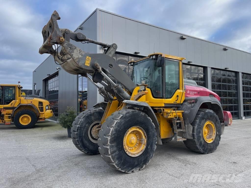 Volvo L 110 H Naudoti ratiniai krautuvai