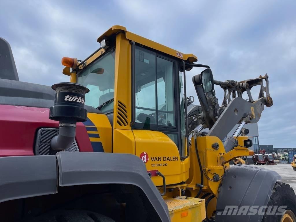 Volvo L 110 H Naudoti ratiniai krautuvai
