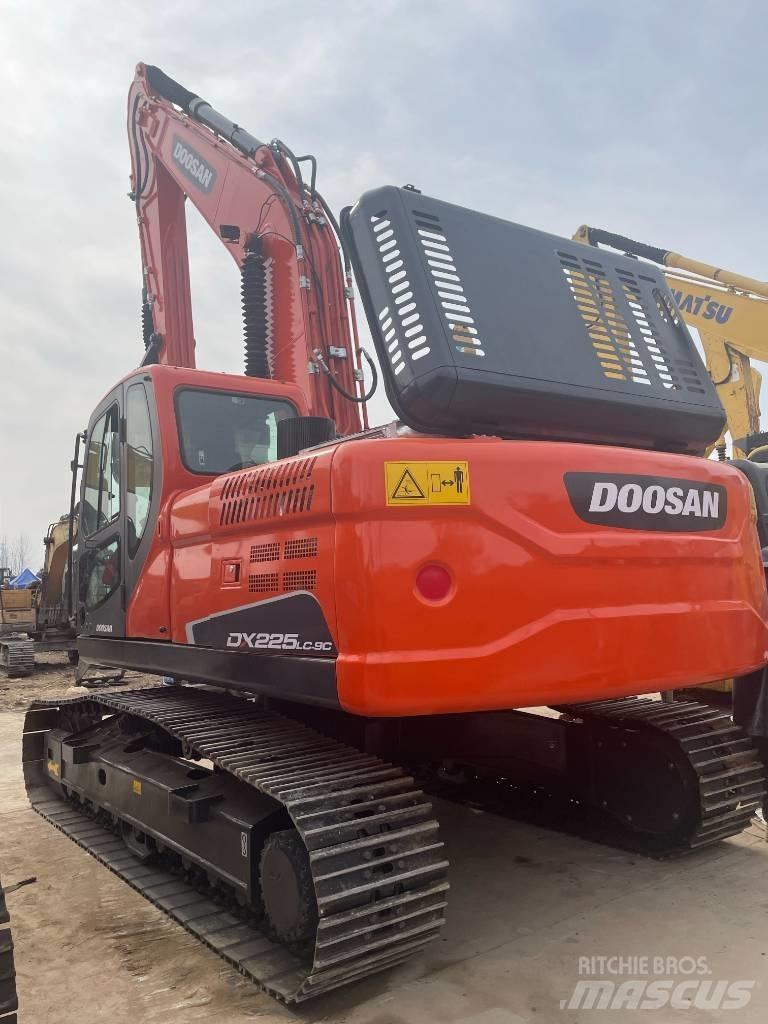 Doosan DX 225LC-9C Vikšriniai ekskavatoriai