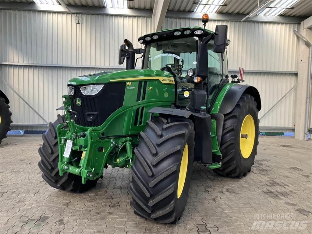 John Deere 6R 250 Traktoriai