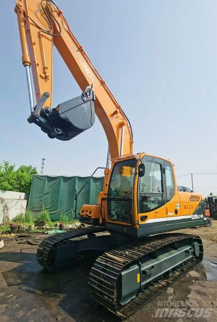 Hyundai R220LC-9 Vikšriniai ekskavatoriai