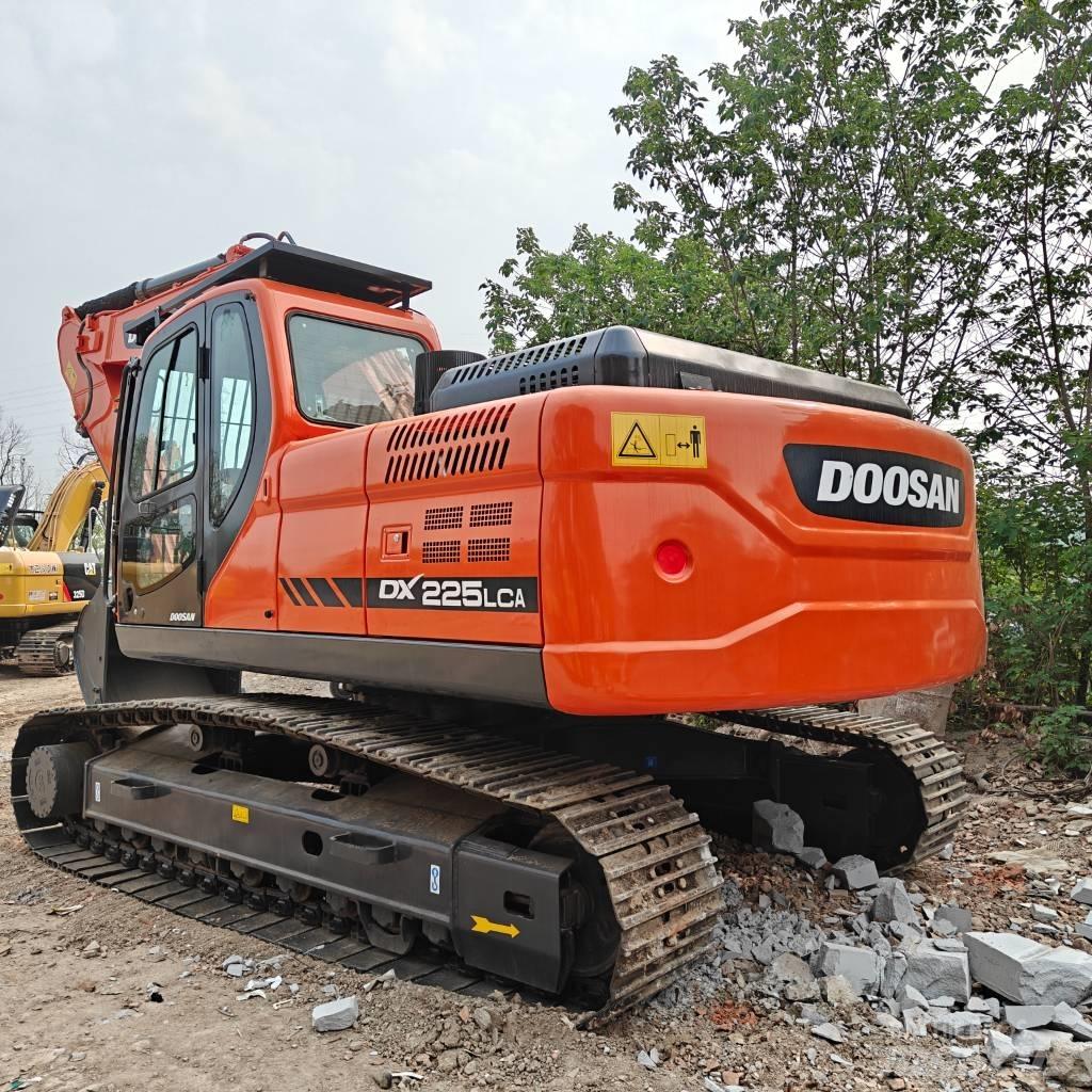 Doosan DX225-9C Vikšriniai ekskavatoriai