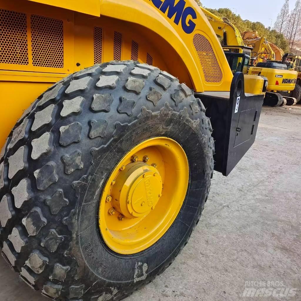 XCMG XS 142 J Vieno būgno volai