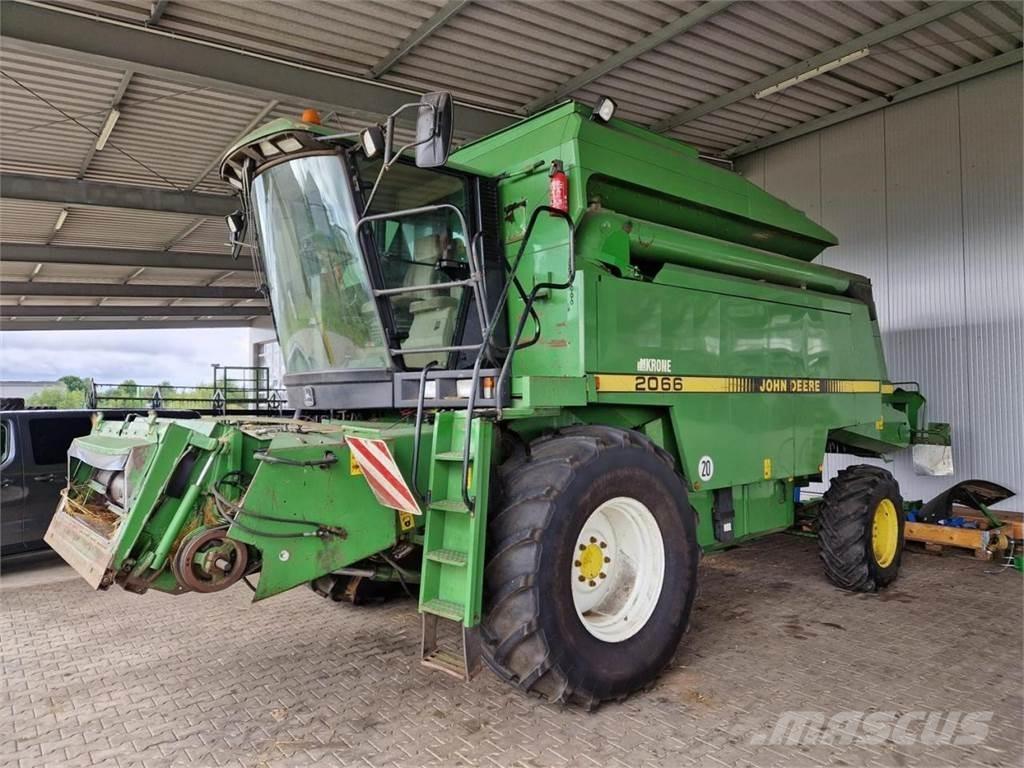 John Deere 2066 Derliaus nuėmimo kombainai