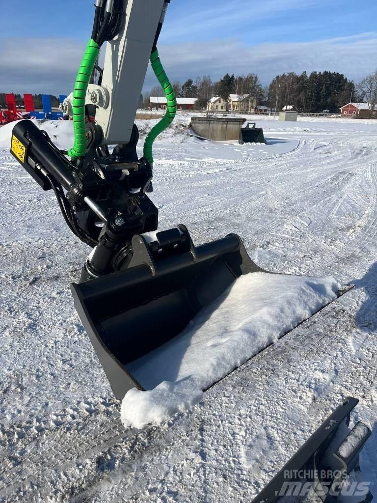 Takeuchi TB225 Mini ekskavatoriai < 7 t