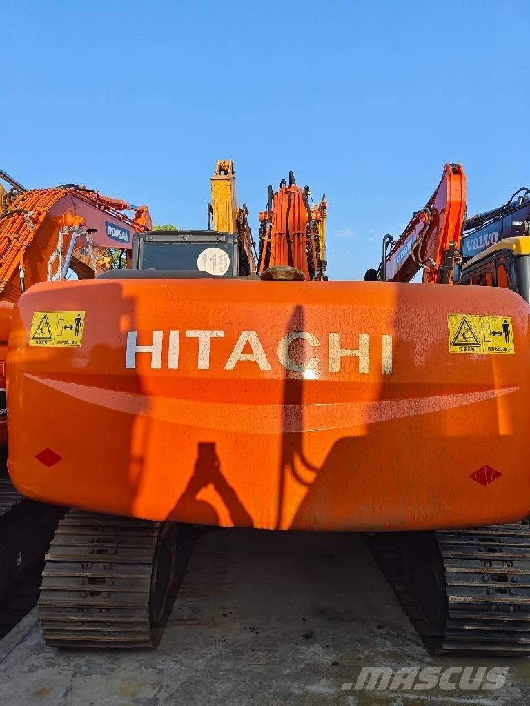 Hitachi ZX 210 Vikšriniai ekskavatoriai