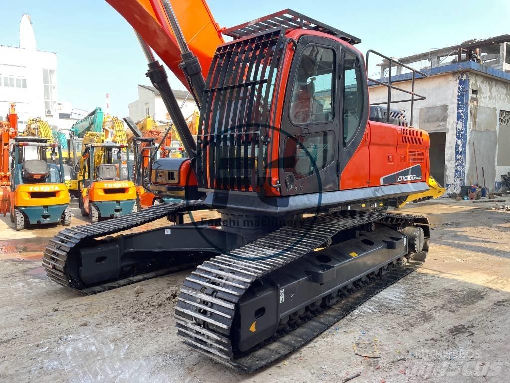 Doosan DX 300 Vikšriniai ekskavatoriai