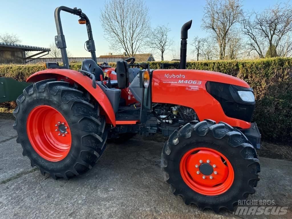 Kubota M 4-063 Traktoriai