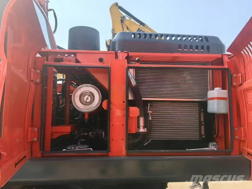 Doosan 225LC-9C Vikšriniai ekskavatoriai