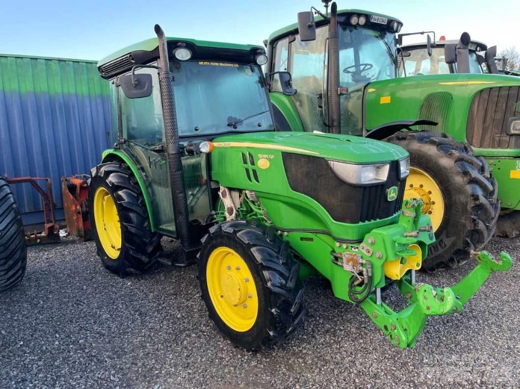 John Deere 5085 GF Traktoriai