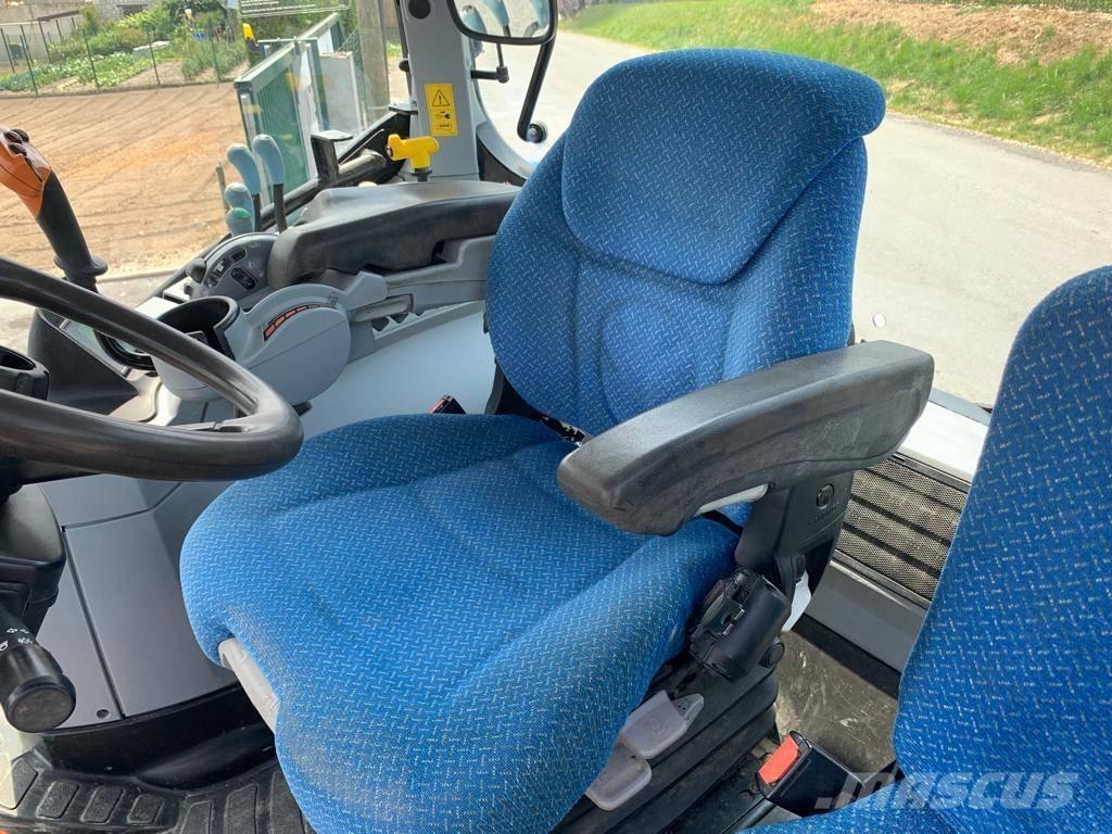New Holland T 7.210 Traktoriai