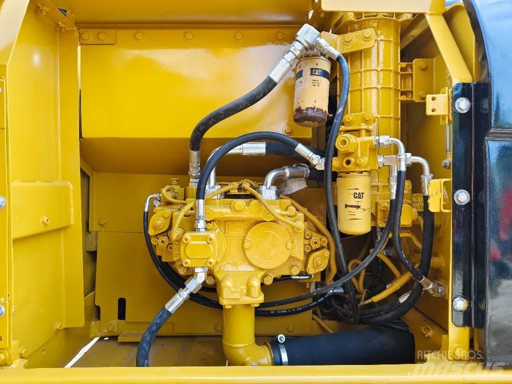 CAT 320 D Vikšriniai ekskavatoriai