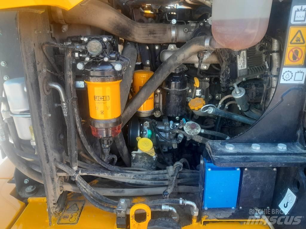 JCB TM 320 S Teleskopiniai krautuvai žemės ūkiui