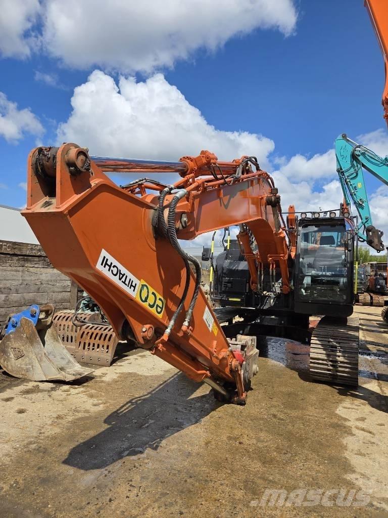 Hitachi ZX225US-6 Vikšriniai ekskavatoriai