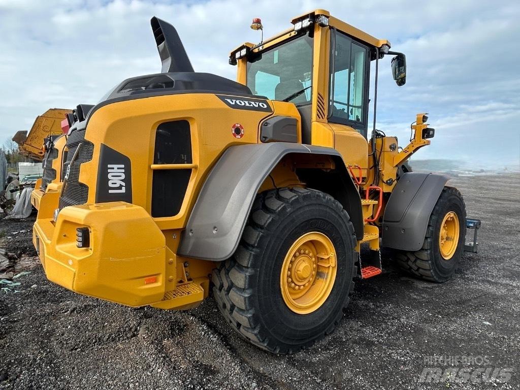 Volvo L 90 H Naudoti ratiniai krautuvai