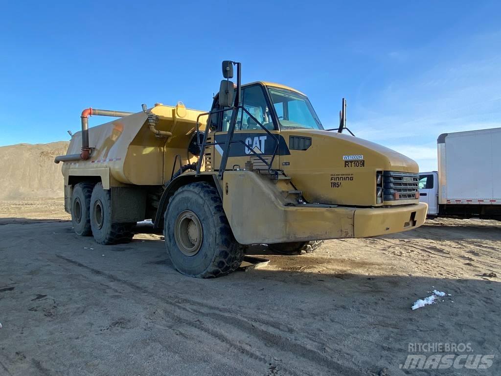 CAT 740 B Karjeriniai savivarčiai