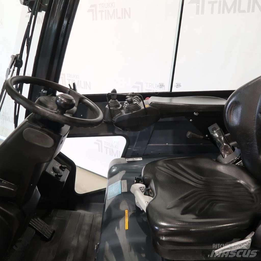 Toyota 8FBMT35 Elektriniai šakiniai krautuvai