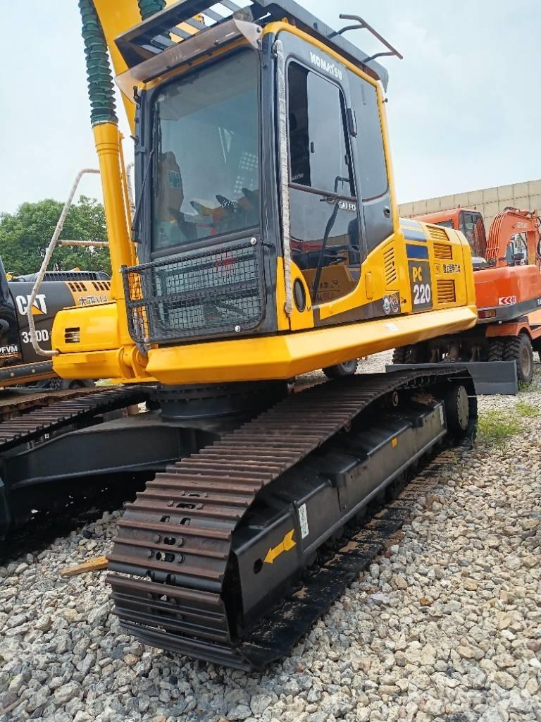 Komatsu PC 220-8 Vikšriniai ekskavatoriai