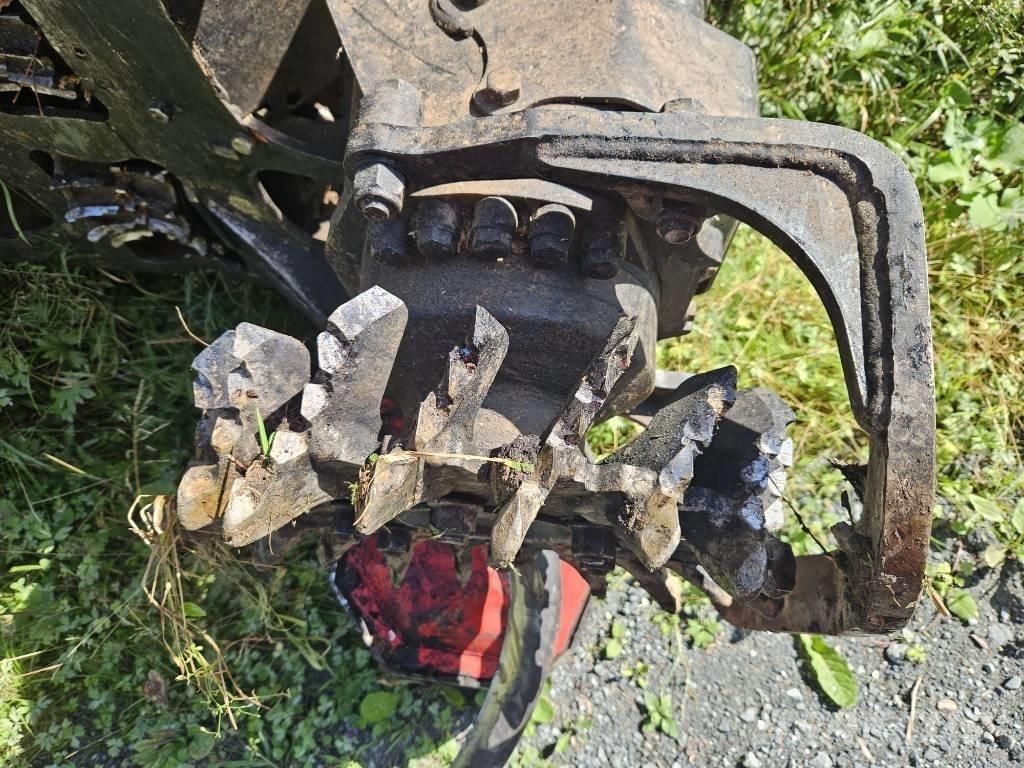 Komatsu 951 Miško technika (Harvesteriai)