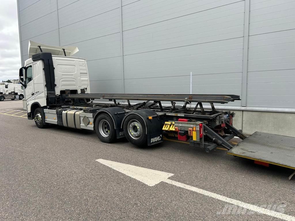 Volvo FH Savivarčiai su kabeliniu keltuvu